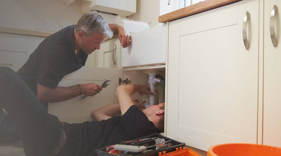 Expert burst pipe repair services in Hazlehurst, MS